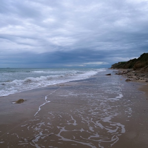 Plage et falaises à marée haute - France  - collection de photos clin d'oeil, catégorie paysages